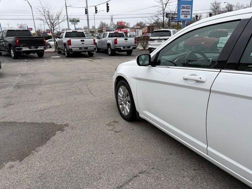 2014 Chrysler 200 LX