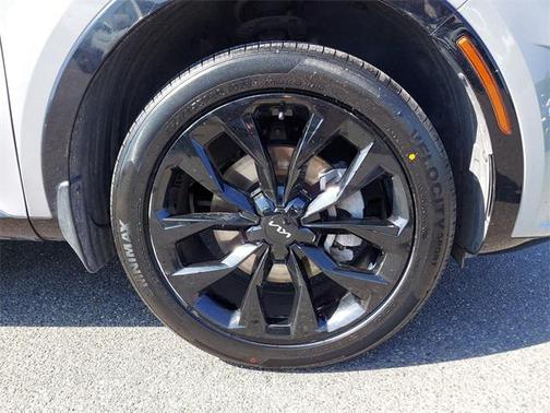 Wolf Gray 2022 Kia Sorento SX