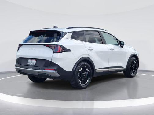 Glacial White Pearl 2026 Kia Sportage EX