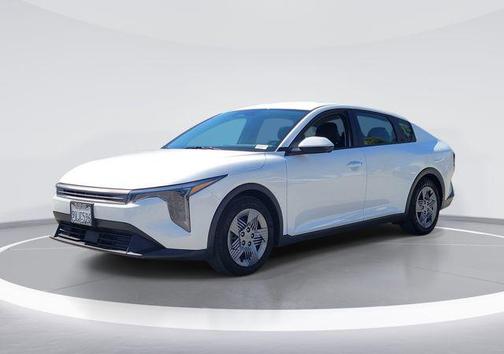 Snow White Pearl 2025 Kia K4 LX