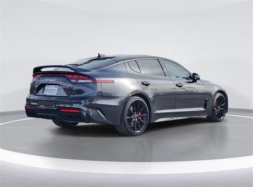 2023 Kia Stinger GT2