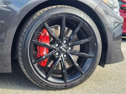 2023 Kia Stinger GT2