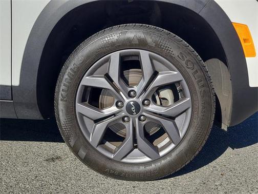 2024 Kia Seltos LX