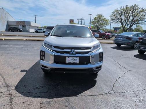 Alloy Silver Metallic 2026 Mitsubishi Outlander Sport