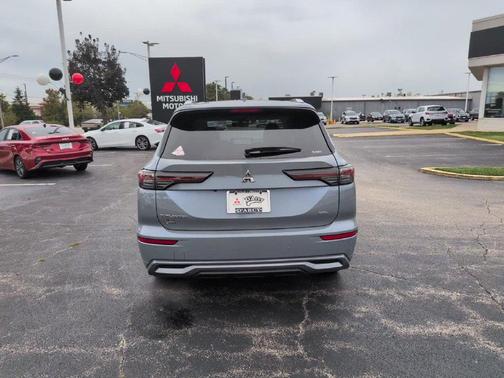 Moonstone 2026 Mitsubishi Outlander SEL S-AWC