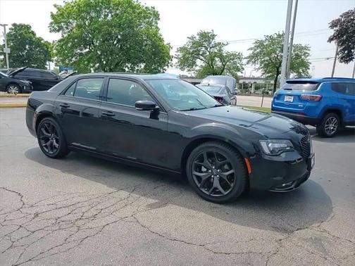 2022 Chrysler 300 S