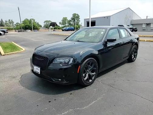 2022 Chrysler 300 S