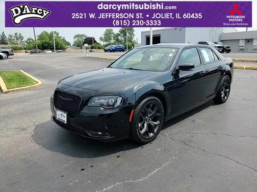 2022 Chrysler 300 S