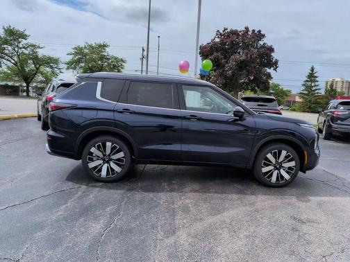 Cosmic Blue Metallic 2026 Mitsubishi Outlander SEL S-AWC