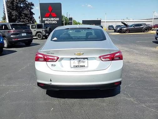 2022 Chevrolet Malibu FWD LT