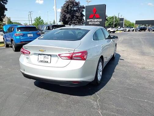 2022 Chevrolet Malibu FWD LT
