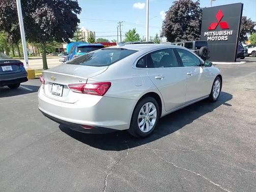 2022 Chevrolet Malibu FWD LT