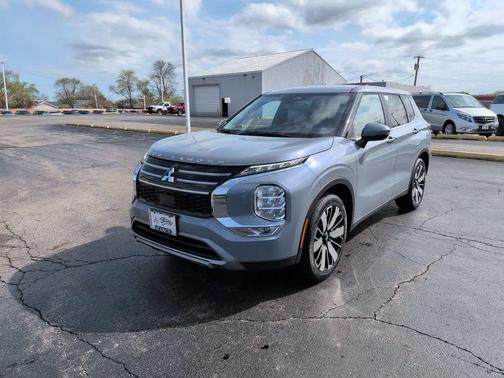 Moonstone 2026 Mitsubishi Outlander SE S-AWC