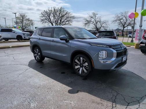 Moonstone 2026 Mitsubishi Outlander SE S-AWC