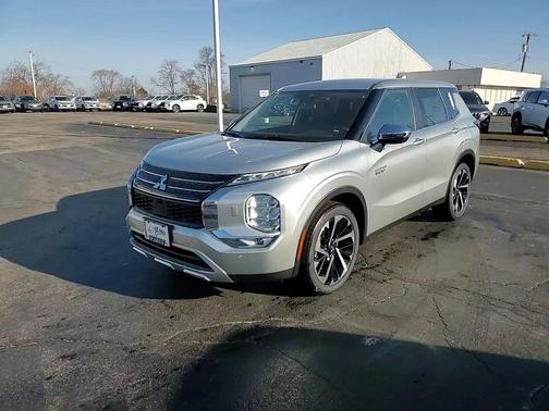 2025 Mitsubishi Outlander PHEV SE S-AWC