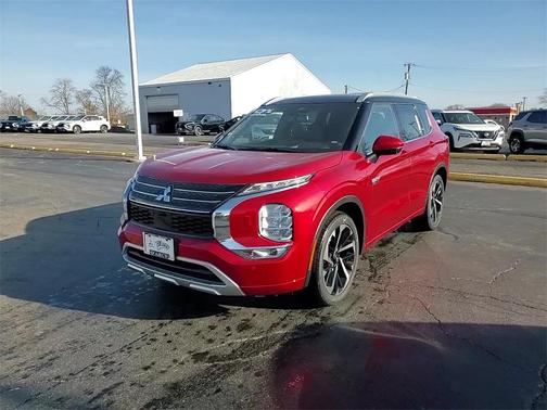2025 Mitsubishi Outlander PHEV SEL