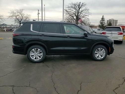 2026 Mitsubishi Outlander ES 2.5 S-AWC