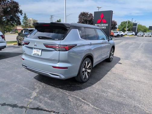 Moonstone 2026 Mitsubishi Outlander SEL S-AWC