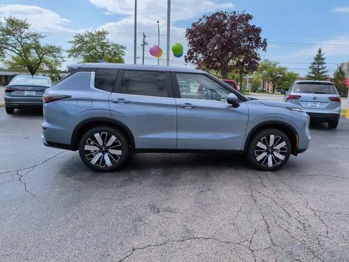 Moonstone 2026 Mitsubishi Outlander SE 2.5 S-AWC