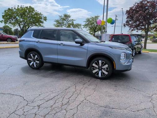 Moonstone 2026 Mitsubishi Outlander SE 2.5 S-AWC