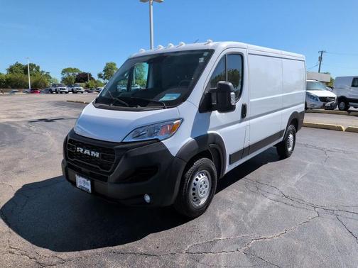 Bright White Clearcoat 2025 RAM ProMaster 2500 Tradesman
