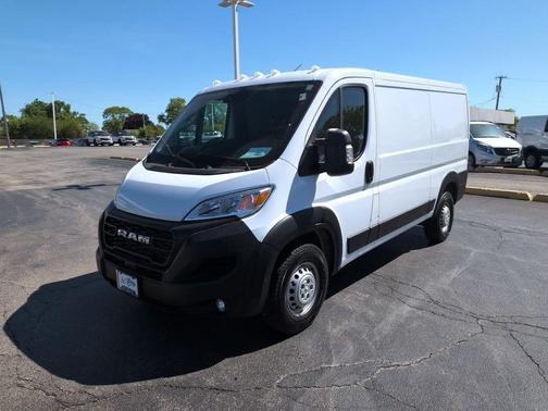Bright White Clearcoat 2025 RAM ProMaster 2500 Tradesman