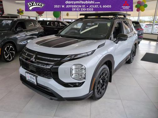 Diamond White 2026 Mitsubishi Outlander Trail Edition 2.5 S-AWC