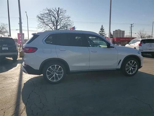 2022 BMW X5 xDrive40i