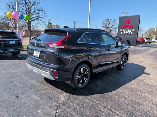 Black Pearl 2026 Mitsubishi Eclipse Cross SE