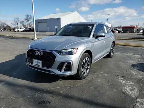 2023 Audi Q5 45 S line Premium Plus