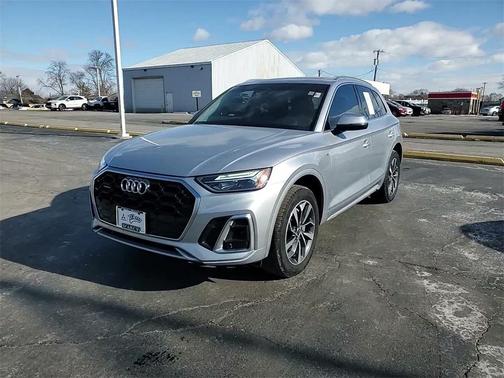 2023 Audi Q5 45 S line Premium Plus