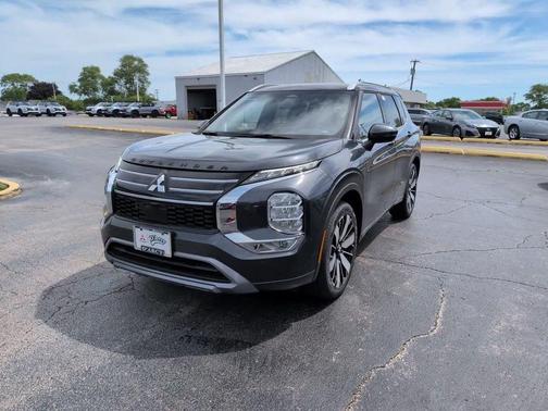 Graphite 2026 Mitsubishi Outlander SEL S-AWC