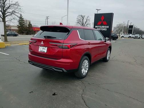 Diamond 2026 Mitsubishi Outlander ES 2.5 S-AWC