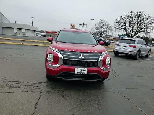 2026 Mitsubishi Outlander ES 2.5 S-AWC