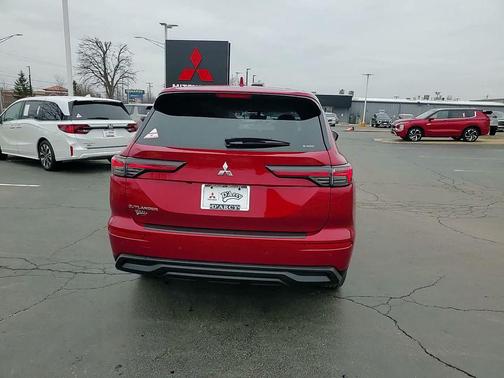 2026 Mitsubishi Outlander ES 2.5 S-AWC