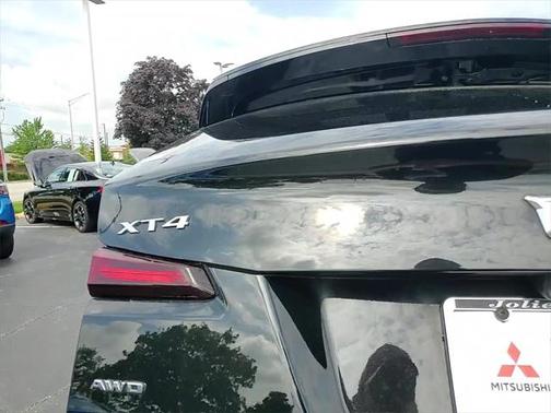 2021 Cadillac XT4 Luxury