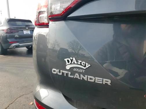 2025 Mitsubishi Outlander PHEV SEL