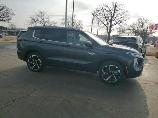 2025 Mitsubishi Outlander PHEV SEL