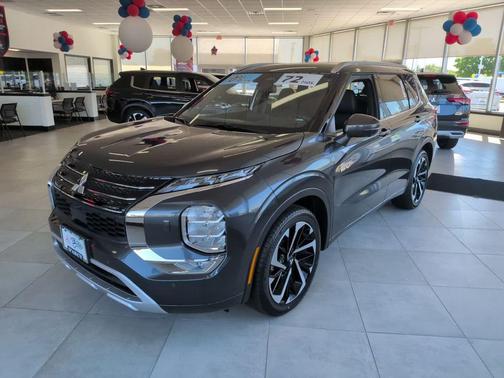 Graphite Gray/Black Roof 2025 Mitsubishi Outlander PHEV SEL