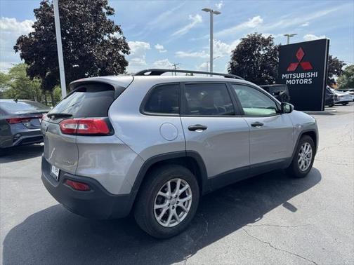 2016 Jeep Cherokee Sport