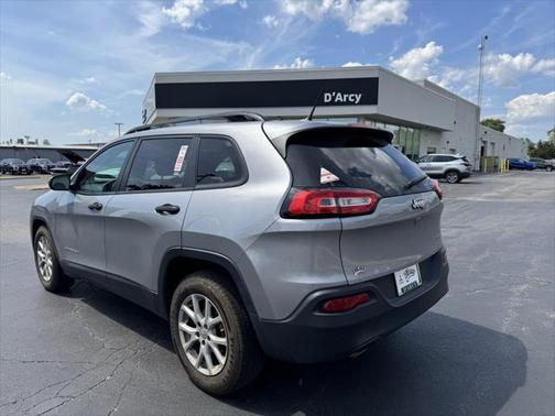 2016 Jeep Cherokee Sport