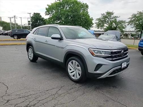 2022 Volkswagen Atlas Cross Sport 2.0T SE w/Technology 4MOTION