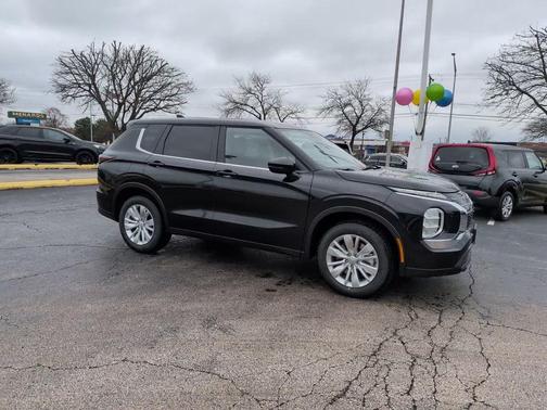 2026 Mitsubishi Outlander ES 2.5 S-AWC