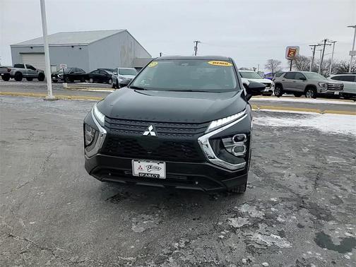 2025 Mitsubishi Eclipse Cross LE