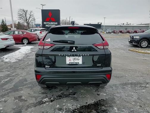 2025 Mitsubishi Eclipse Cross LE