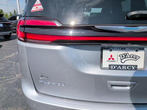 Billet Silver Metallic Clearcoat 2021 Chrysler Pacifica Hybrid Touring L