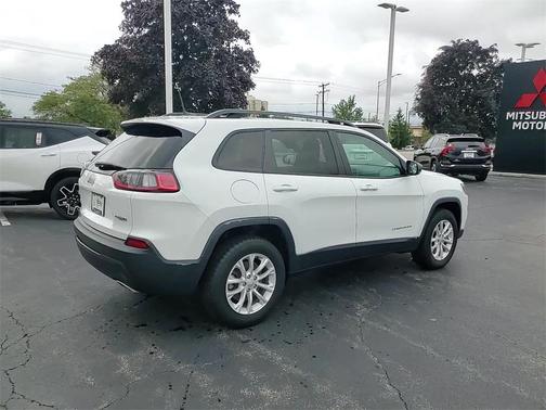 2022 Jeep Cherokee Latitude Lux