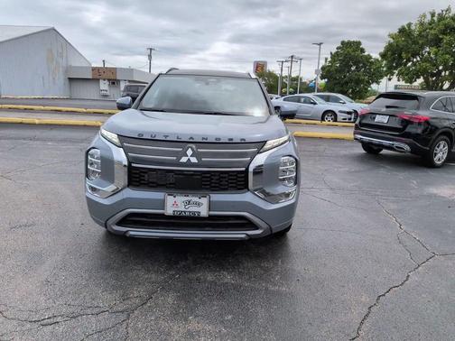 Moonstone 2026 Mitsubishi Outlander SEL