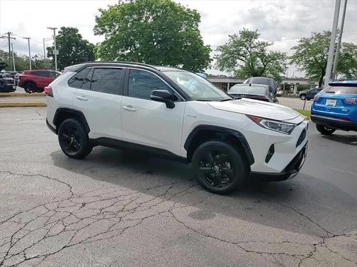 2019 Toyota RAV4 Hybrid SE