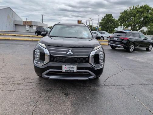 Black Pearl 2026 Mitsubishi Outlander SEL